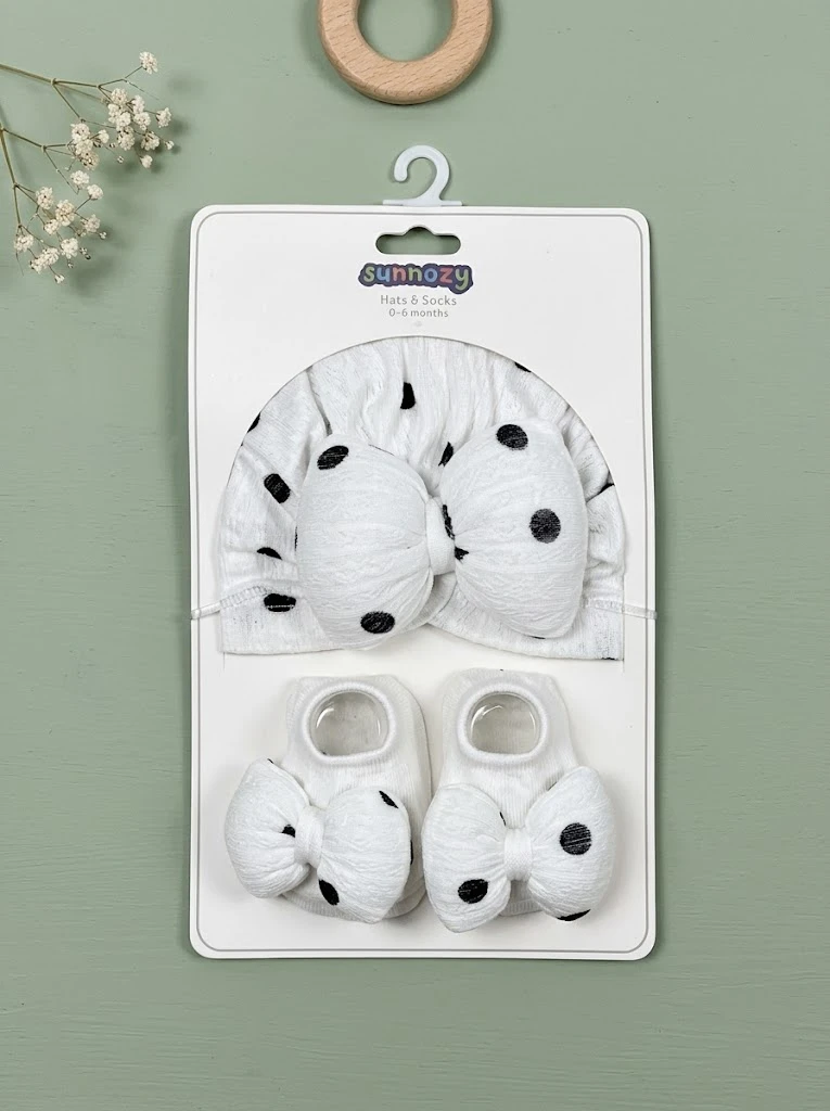 Sunnozy-hat+sock set - white polka dots - 0+